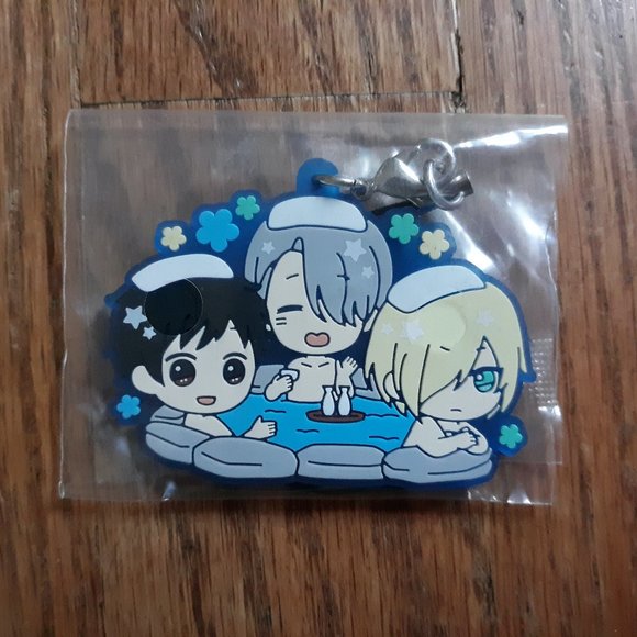 YoI Podium Fam Keychain - Picture 1 of 1